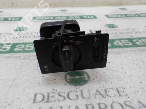 Used Headlight switch Headlight switch MERCEDES-BENZ B-CLASS Sports Tourer (W245) [2005-2011] 4472565 4472565