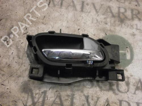 Used Front right interior door handle Front right interior door handle PEUGEOT 407 (6D_) 1.6 HDi 110 (6D9HZC, 6D9HYC) (109 hp) 3781675 3781675
