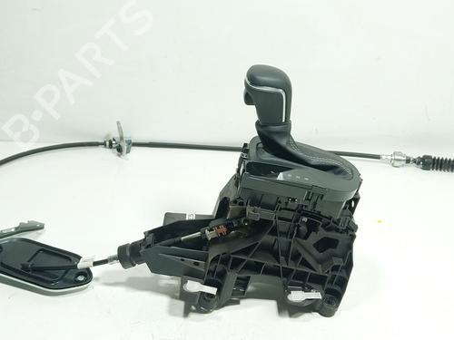 Used Gear lever Gear lever TOYOTA YARIS CROSS (MXP_) 1.5 Hybrid (MXPJ11) (131 hp) 36032538 36032538