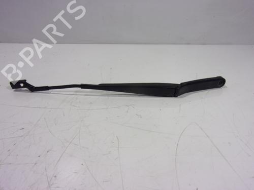 Used Front windshield wiper arm Front windshield wiper arm 10652159 10652159