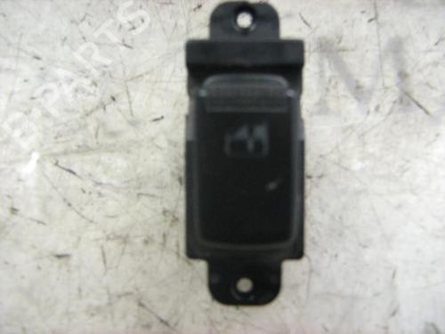 Højre bagtil elrude kontakt KIA RIO I Hatchback (DC) 1.5 16V (98 hp) 3794085