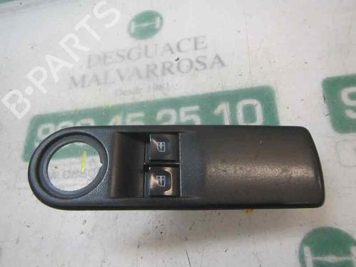 Fensterheberschalter links vorne für RENAULT CLIO IV (BH_) 1.5 dCi 75 (75 hp) 3876955
