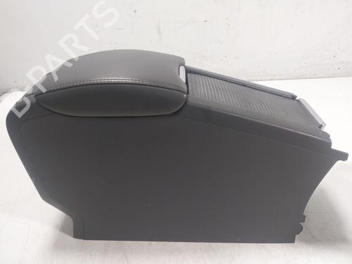 Used Armrest / Center console Armrest / Center console VOLVO V60 I Cross Country (157) [2010-2018] 18853312 18853312