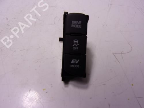 Used Electronic module TOYOTA YARIS (_P21_, _PA1_, _PH1_) 1.5 Hybrid (MXPH11) (92 hp) 15887641