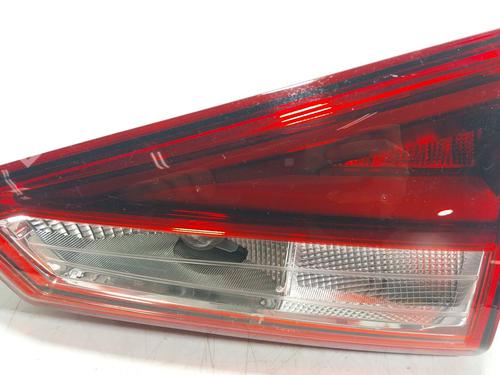 Used Right tailgate light Right tailgate light SEAT ARONA (KJ7, KJP) 1.0 TSI (116 hp) 30581896 30581896