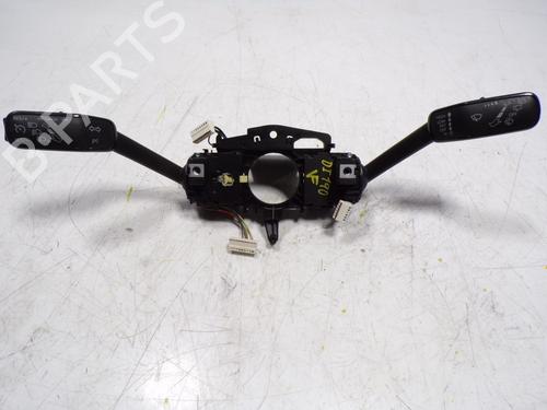 Steering column stalk SEAT LEON (5F1) 1.6 TDI (90 hp) 8668394