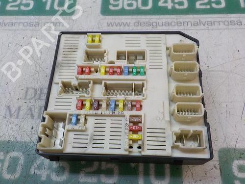 Used Fuse box RENAULT MEGANE III Hatchback (BZ0/1_, B3_) 1.5 dCi (106 hp) 3870155