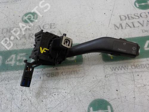 Used Steering column stalk VW CADDY III Box Body/MPV (2KA, 2KH, 2CA, 2CH) 1.9 TDI (105 hp) 3869476