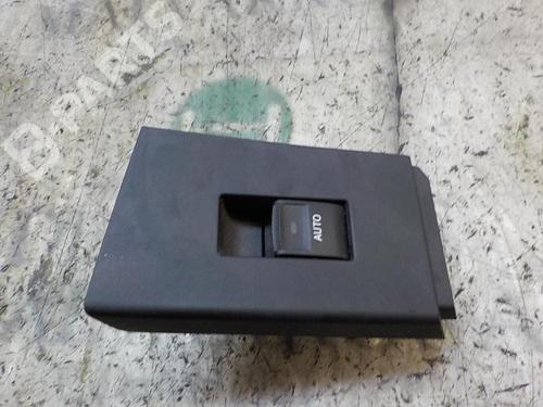 Used Right rear window switch Right rear window switch TOYOTA AURIS (_E18_) 1.8 Hybrid (ZWE186_, ZWE186R) (136 hp) 3849475 3849475
