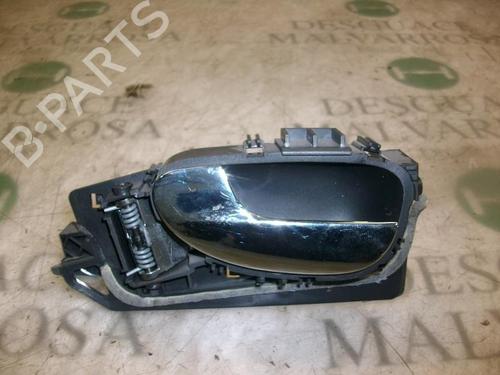 Used Front left interior door handle Front left interior door handle PEUGEOT 307 Break (3E) 2.0 HDI 110 (107 hp) 3742829 3742829