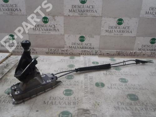 Used Manual gearbox selector Manual gearbox selector VW GOLF VI (5K1) 1.6 TDI (105 hp) 7410387 7410387