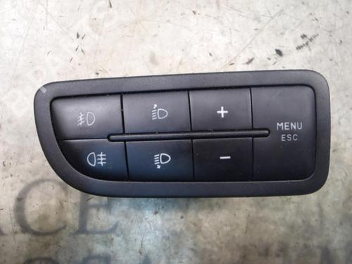 Used Electronic module Electronic module FIAT LINEA (323_, 110_) 1.3 D Multijet (323AXB11, 323AXB1A) (90 hp) 3799240 3799240