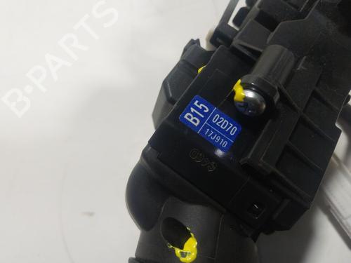 Headlight switch TOYOTA YARIS (_P21_, _PA1_, _PH1_) 1.5 (MXPA11) | BP24442963I24 