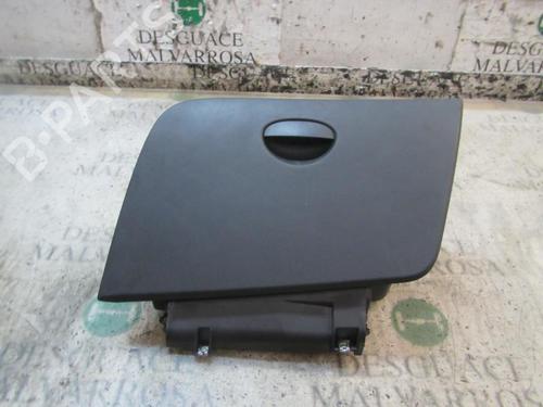 Używane Schowek pasażera SEAT LEON (1P1) 1.9 TDI (105 hp) 3843699