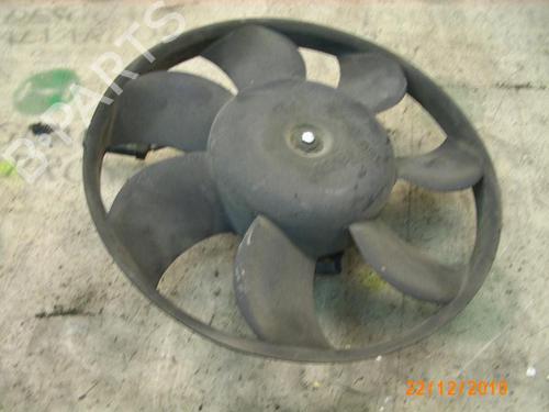 Used Radiator fan CHRYSLER VOYAGER / GRAND VOYAGER III (GS_, NS_) 2.5 TD (116 hp) 3783568
