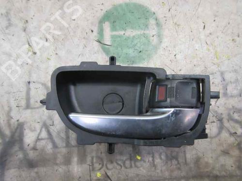 Used Front right interior door handle TOYOTA YARIS (_P13_) 1.3 (NSP130_, NSP130) (99 hp) 3857363