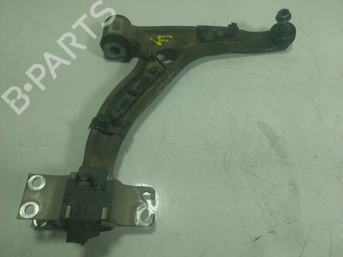 Used Right front suspension arm MERCEDES-BENZ GLA-CLASS (X156) GLA 180 (156.942) (122 hp) 17110256