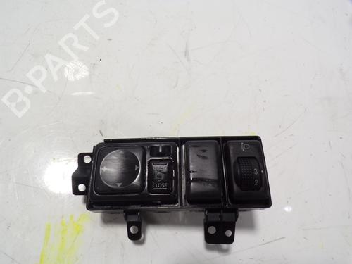 Used Mirror switch NISSAN NAVARA NP300 (D40) 2.5 dCi 4WD (171 hp) 9763569