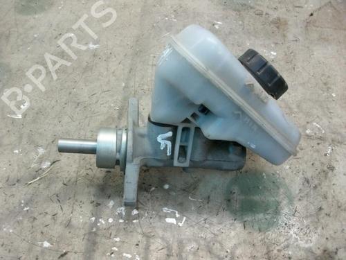Used Brake master cylinder OPEL CORSA C (X01) 1.7 DI (F08, F68) (65 hp) 3755584