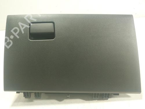 Used Glove box Glove box TOYOTA COROLLA Hatchback (_E21_, _EA1_, _EH1_) 1.8 Hybrid (ZWE211) (98 hp) 19491907 19491907