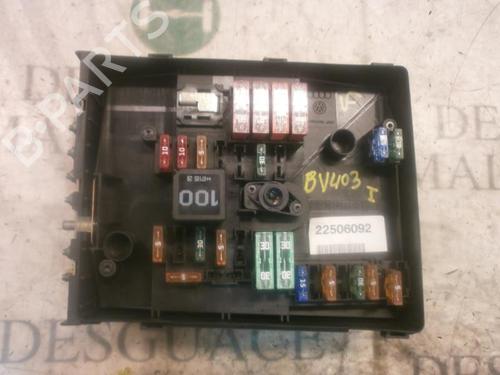 Used Fuse box Fuse box VW GOLF V (1K1) [2003-2010] 3802821 3802821