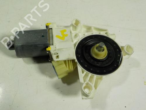 Used Right front window motor Right front window motor 8878198 8878198