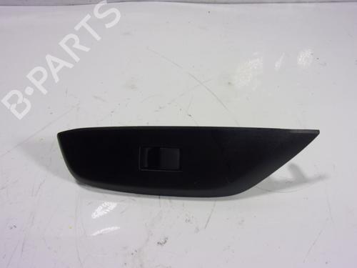 Used Right front window switch TOYOTA YARIS CROSS (MXP_) [2020-2025]  11037333