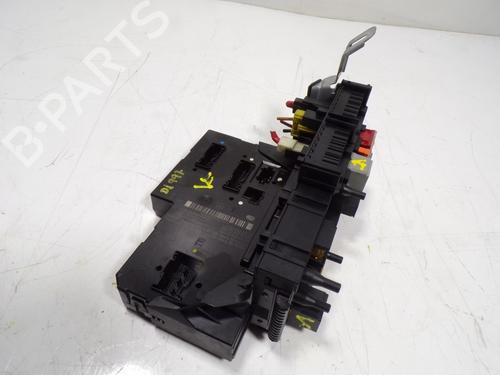 Used Fuse box Fuse box MERCEDES-BENZ E-CLASS (W212) E 200 CDI / BlueTEC (212.005, 212.006) (136 hp) 10994779 10994779
