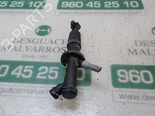 Used Clutch slave cylinder RENAULT CLIO IV (BH_) [2012-2021]  14281998