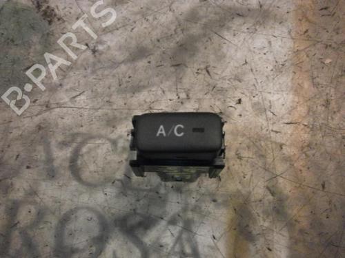 Airco bedieningspaneel TOYOTA HILUX VII Pickup (_N1_, _N2_, _N3_) 2.5 D-4D 4WD (KUN25_) (120 hp) 4021855