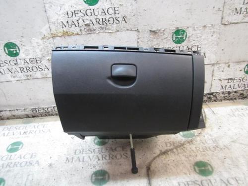 Used Glove box Glove box RENAULT CLIO III (BR0/1, CR0/1) [2005-2014] 3841888 3841888