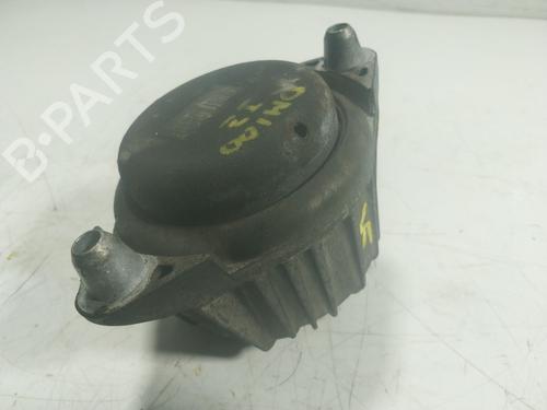 Used Engine mount Engine mount MERCEDES-BENZ E-CLASS (W212) E 220 CDI / BlueTEC (212.001, 212.002) (170 hp) 17910352 17910352
