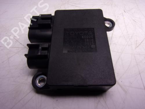 Used Heater resistor Heater resistor TOYOTA YARIS (_P21_, _PA1_, _PH1_) 1.5 Hybrid (MXPH11) (92 hp) 16755581 16755581