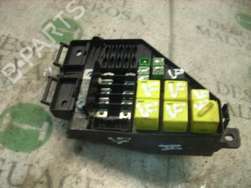 Used Fuse box LAND ROVER FREELANDER I (L314) 2.0 Td4 4x4 (112 hp) 3742160