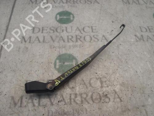 Used Rear windshield wiper arm Rear windshield wiper arm HYUNDAI TERRACAN (HP) 2.5 TD (101 hp) 3812170 3812170