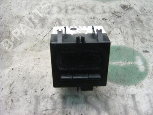 Used Switch Switch RENAULT MEGANE I (BA0/1_) 1.6 e (BA0F, BA0S) (90 hp) 3764332 3764332