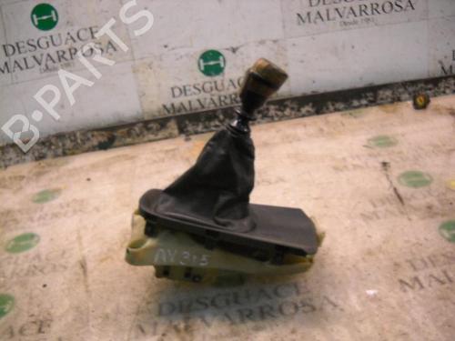 Selector da caixa manual NISSAN PRIMERA Hatchback (P12) 2.2 Di (126 hp) 7408971