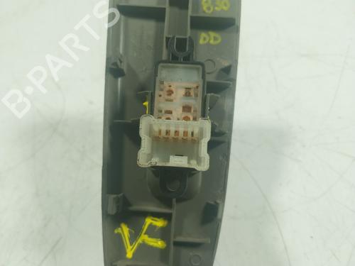 Right front window switch NISSAN CABSTAR (F24M, F24W) 35.15 DCI, 45.15 DCI 3.0 (F24M) | BP16664907I26 