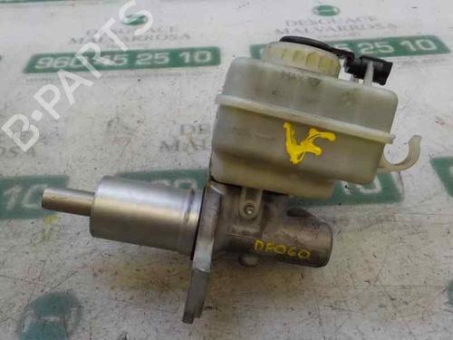 Used Brake master cylinder BMW 5 (E60) 530 d (231 hp) 5773474