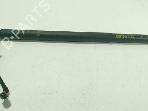 Used Tailgate lift support SEAT LEON Sportstourer (KL8, KLD) 1.5 eTSI (150 hp) 30610203