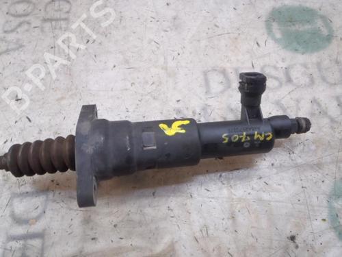 Used Clutch slave cylinder Clutch slave cylinder SMART FORFOUR (454) 1.1 (454.030) (75 hp) 14274095 14274095