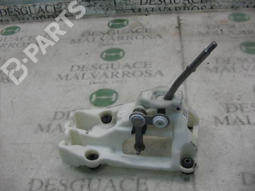 manual-gearbox-selector-hyundai-coupe-ii-gk-16-16v-437302d100-2001-2002-2003-2004-2005-2006-2007-2008-2009-2010-2011-2012-7413279 main image