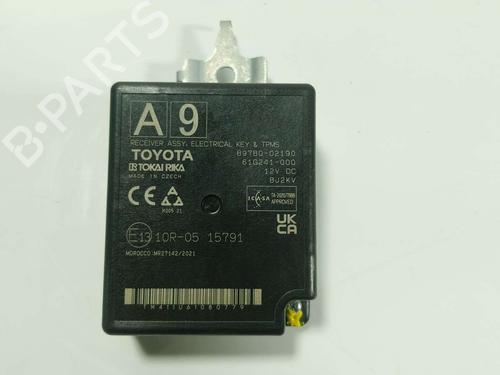 Used Electronic module Electronic module TOYOTA COROLLA Hatchback (_E21_, _EA1_, _EH1_) 1.8 VVTi Hybrid (ZWE219) (140 hp) 39697457 39697457