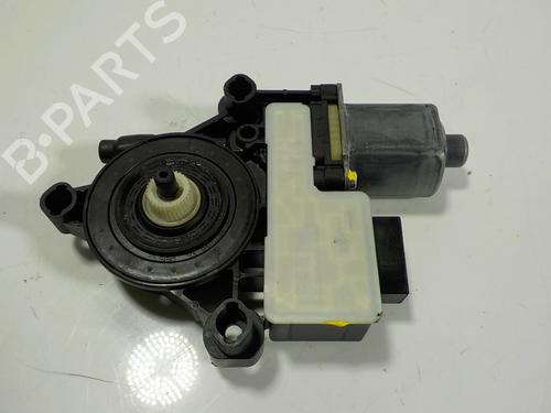 Used Left rear window motor Left rear window motor SEAT LEON (5F1) 2.0 TDI (150 hp) 13235969 13235969