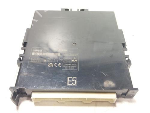 Used Electronic module Electronic module TOYOTA YARIS (_P21_, _PA1_, _PH1_) 1.5 Hybrid (MXPH10, MXPH11) (116 hp) 31148237 31148237