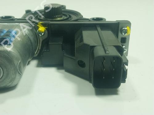 Left front window motor KIA SORENTO III (UM) 2.2 CRDi 4WD | BP19040662E21 
