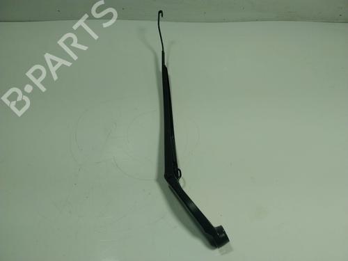 Used Front windshield wiper arm Front windshield wiper arm 17908009 17908009