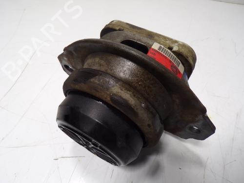 Engine mount LAND ROVER DISCOVERY III (L319) 2.7 TD 4x4 | BP13299449M89