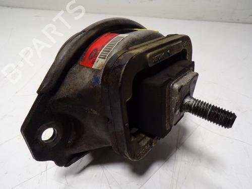 Engine mount LAND ROVER DISCOVERY III (L319) 2.7 TD 4x4 | BP13299450M89