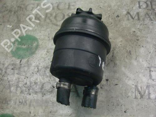Used Power steering reservoir MERCEDES-BENZ VITO Van (W638) [1997-2003]  14298934